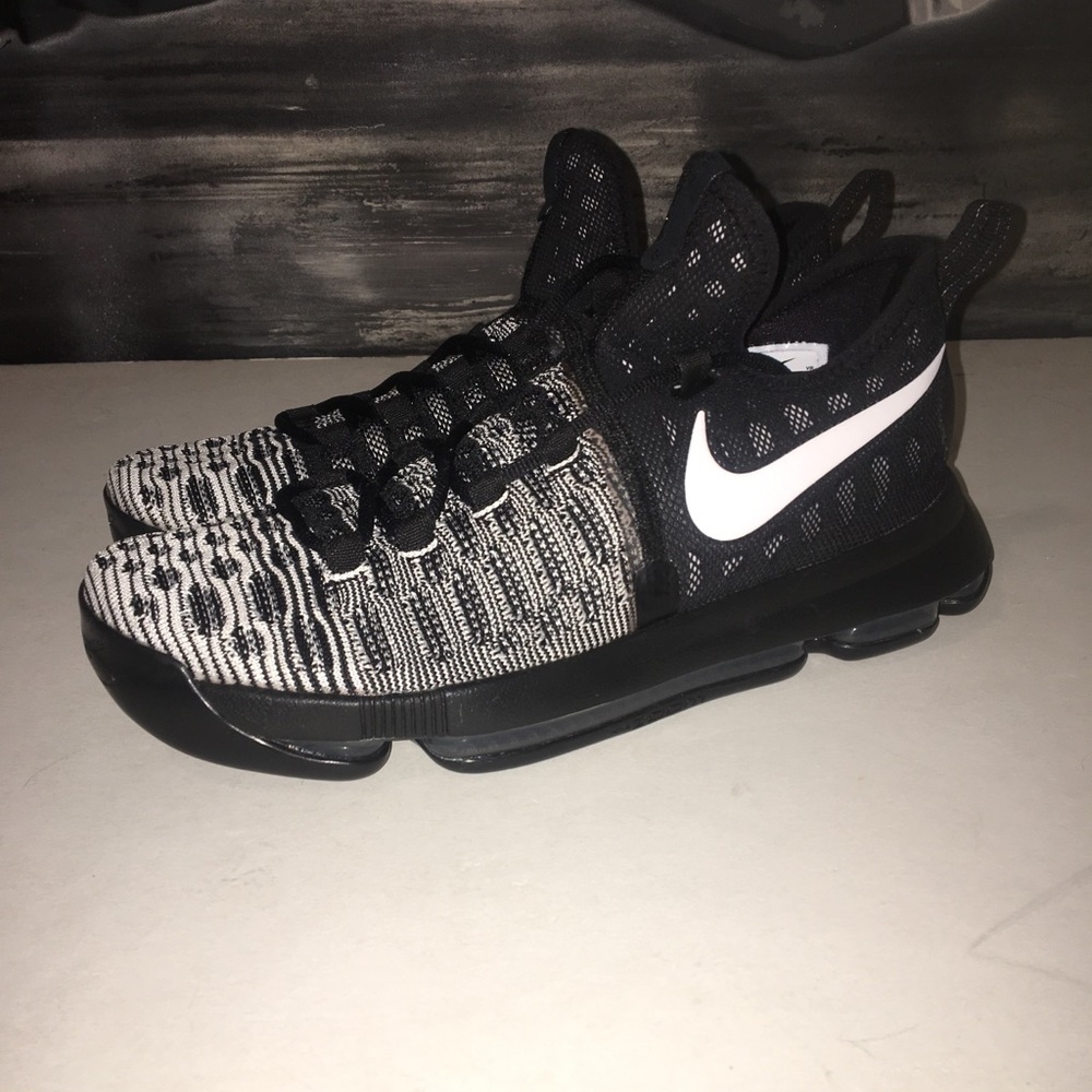 Nike KD Oreo men’s shoe size 10 843392-010 zoom